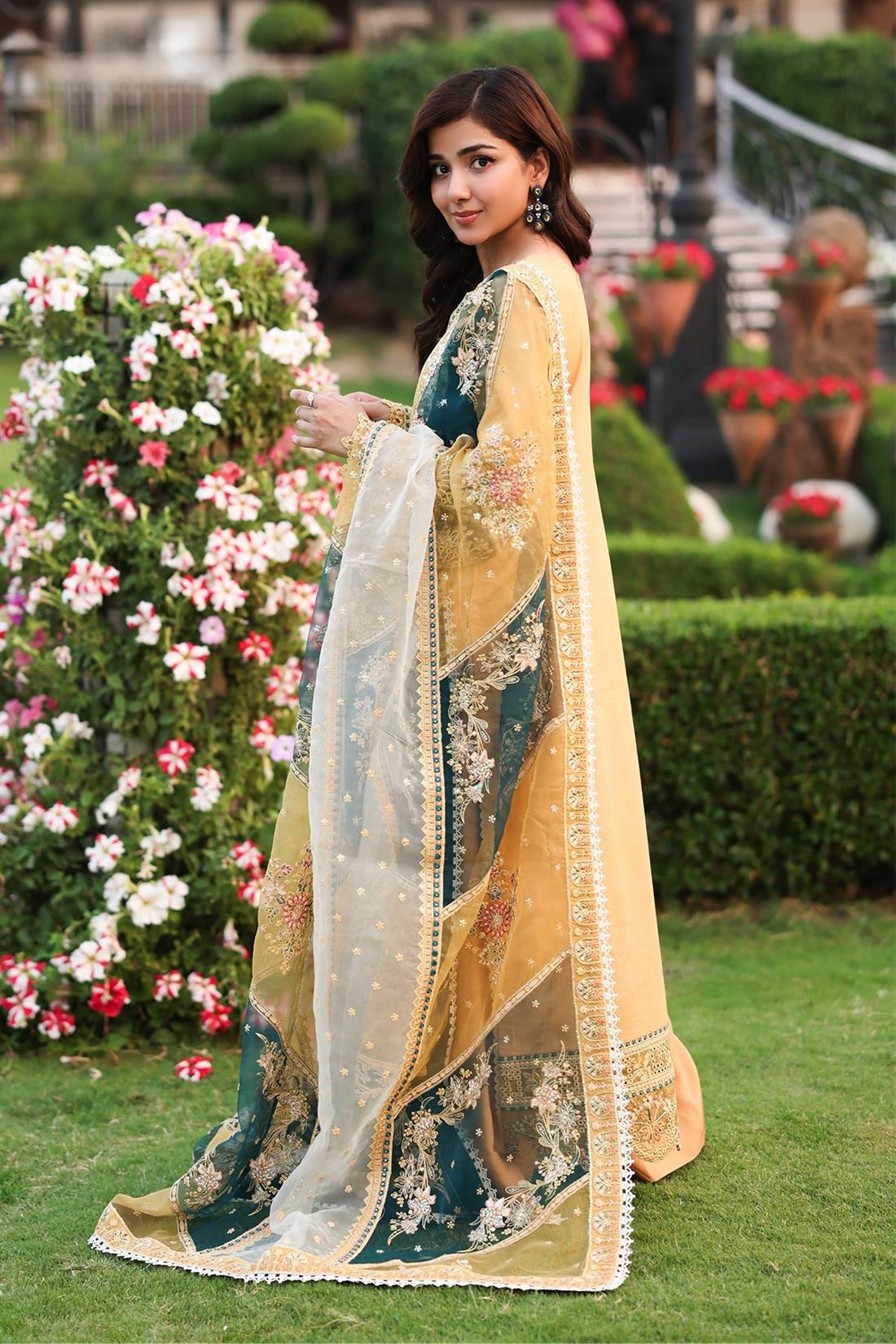Women's Designer Collection SERENE LAWN PREMIUM COLLECTION