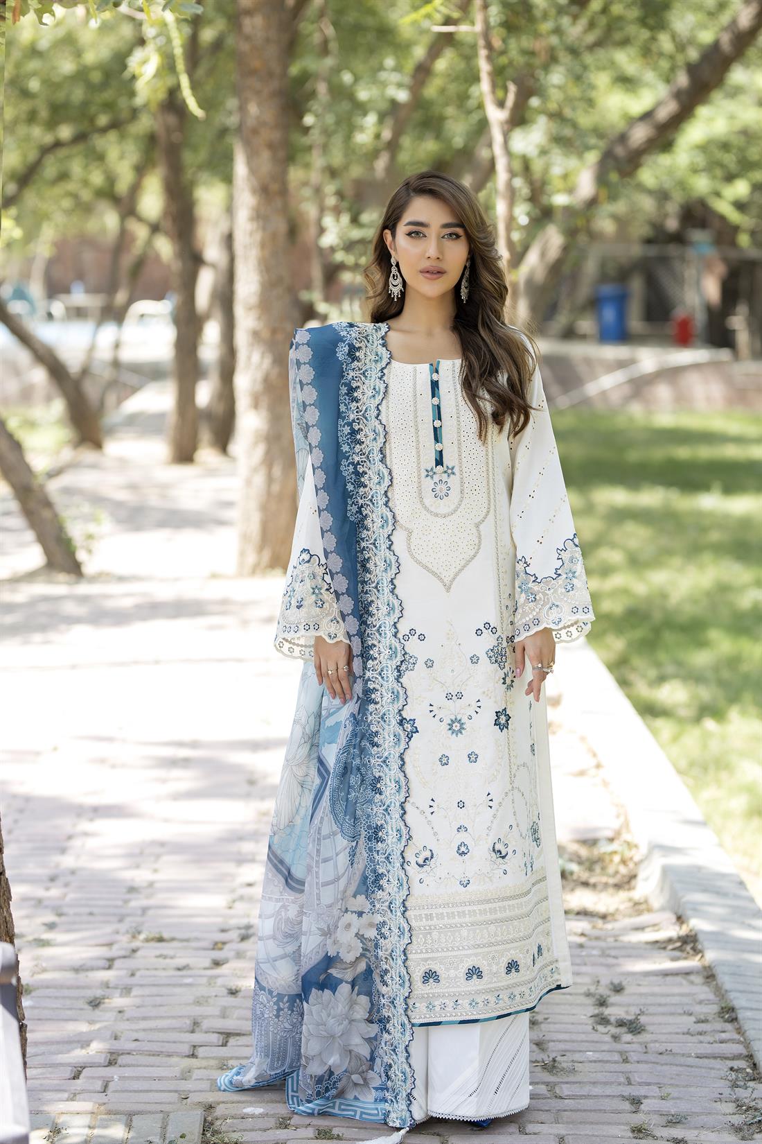 Pakistani Desigener Sttitch Suit