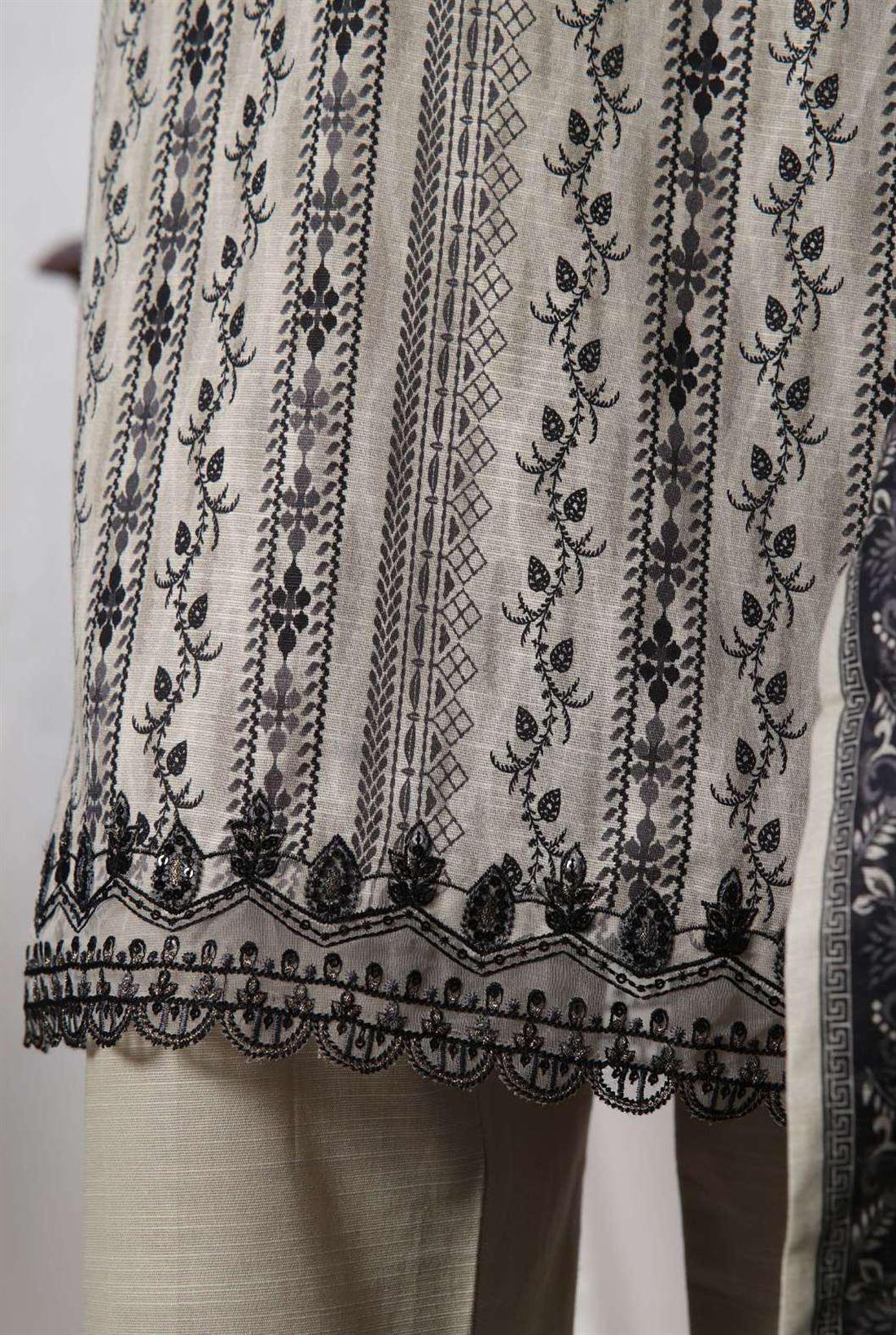 Women's Designer Collection SADABAHAR KHADDAR EMBROIDERED COLLECTION